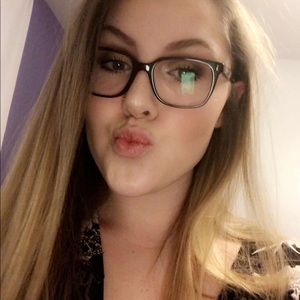 Meet your Posher, Jenna